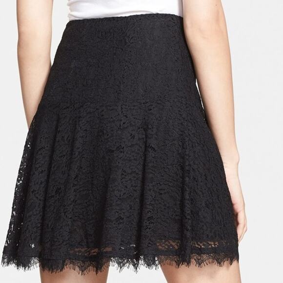 Joie Maika Lace Skirt Caviar Black Size Small $298 NEW - Picture 8 of 9